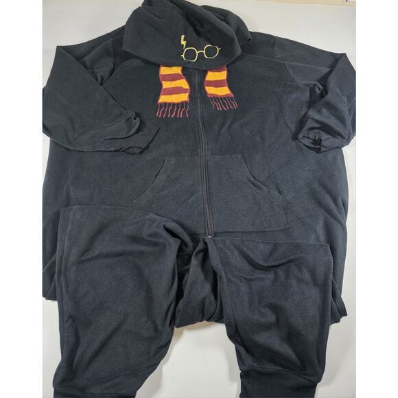 Harry Potter Hogwarts Hooded Fleece Pajamas Plus Size 5/6 - Picture 1 of 5